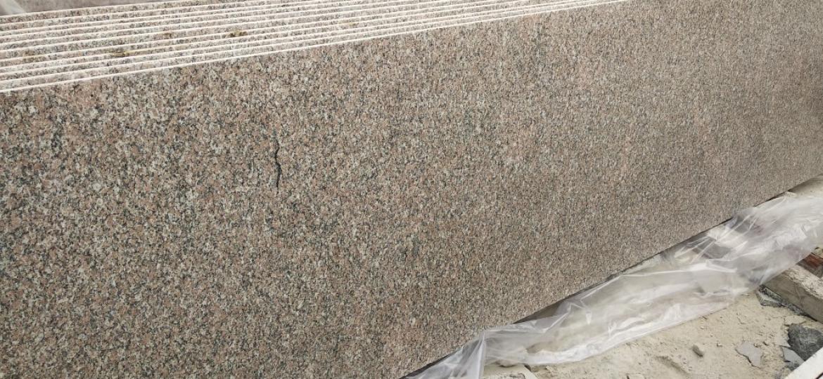 Rosa el Nasr Granite slabs  